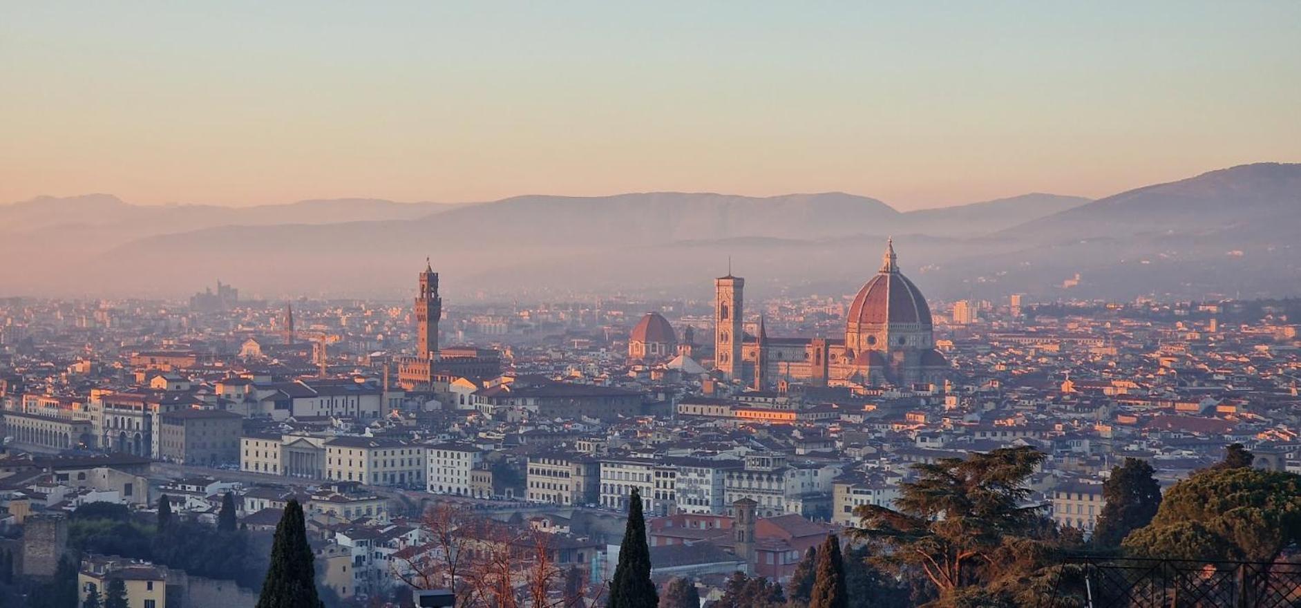 Monica Appartamento Con Giardino Al Ponte Vecchio Firenze Bagian luar foto